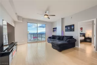 Photo #6: 2529134 Listing