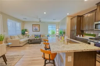 Photo #3: 2529238 Listing