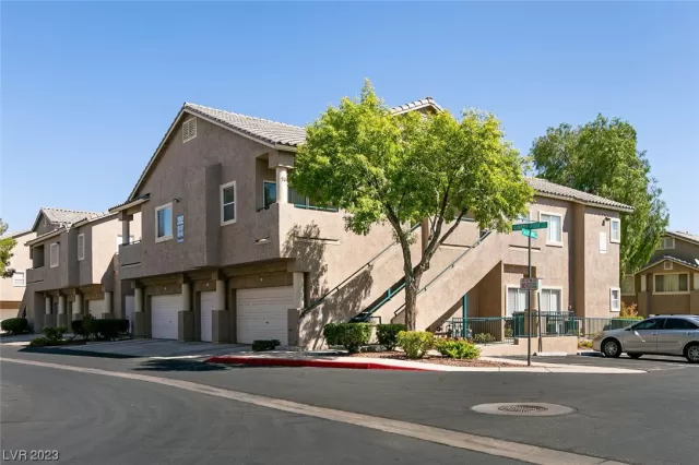 MLS: 2529244 Condo For Sale