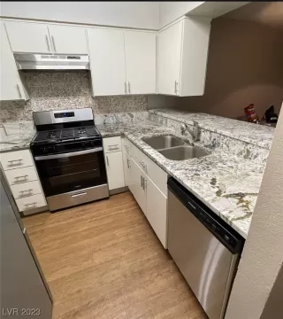 Photo #1: 2529264 Listing 