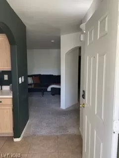 Photo #5: 2529272 Listing 