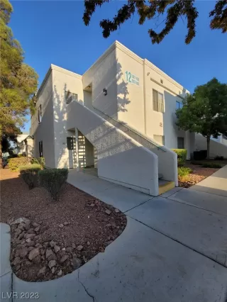 Photo #1: 2529288 Listing 