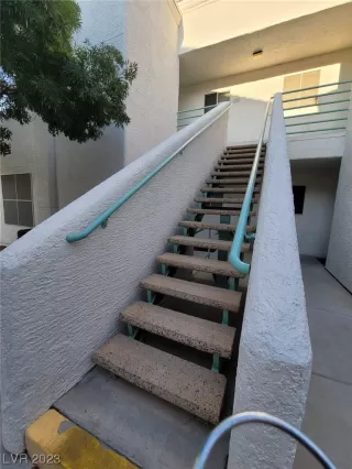 Photo #2: 2529288 Listing 