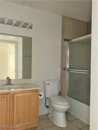 Photo #5: 2529323 Listing