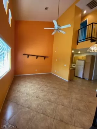 Photo #1: 2529341 Listing 