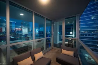 Photo #2: 2529378 Listing