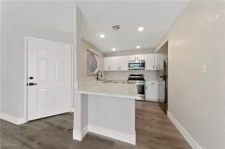 Photo #2: 2529440 Listing 