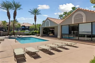 Photo #3: 2529440 Listing 