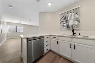 Photo #4: 2529440 Listing 