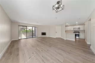 Photo #5: 2529440 Listing 