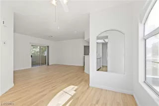 Photo #1: 2529457 Listing 