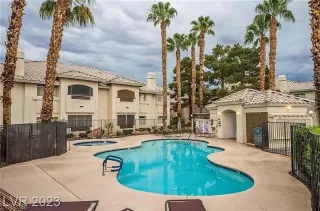 Photo #2: 2529459 Listing 