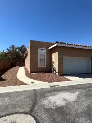 Photo #1: 2529489 Listing 