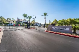 Photo #1: 2529565 Listing