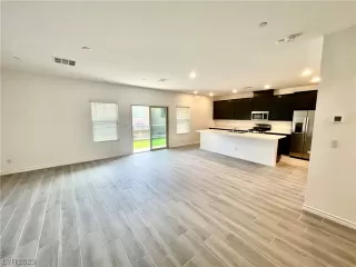 Photo #2: 2529571 Listing 