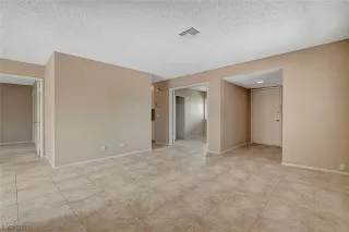 Photo #3: 2529578 Listing 