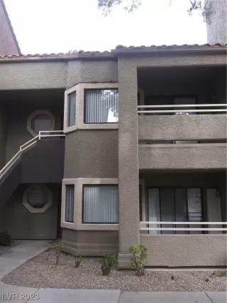 Photo #3: 2529582 Listing 