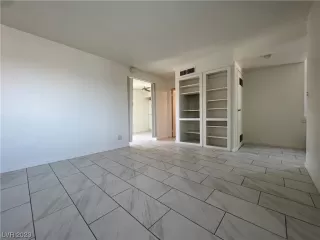 Photo #2: 2529616 Listing 