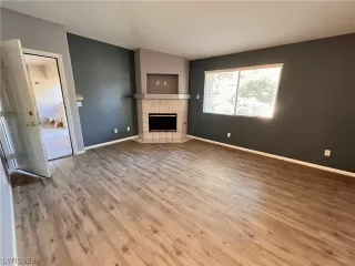 Photo #5: 2529618 Listing 