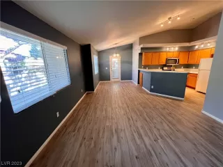 Photo #6: 2529618 Listing 