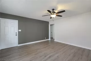 Photo #2: 2529624 Listing 