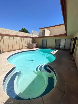 Photo #6: 2529630 Listing 