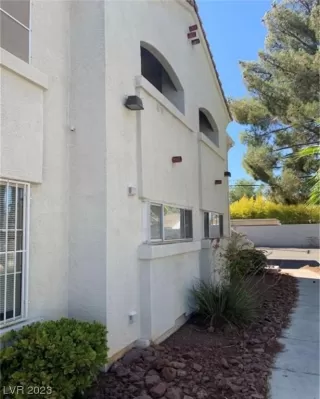 Photo #1: 2529642 Listing