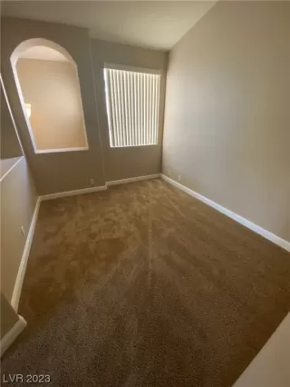 Photo #6: 2529677 Listing