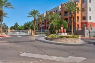 Photo #2: 2529683 Listing 