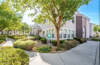 Photo #2: 2529687 Listing