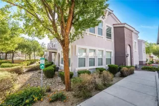 Photo #3: 2529687 Listing