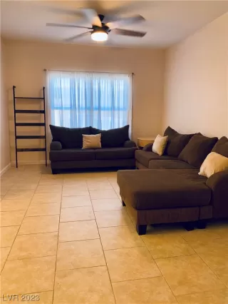 Photo #3: 2529698 Listing 