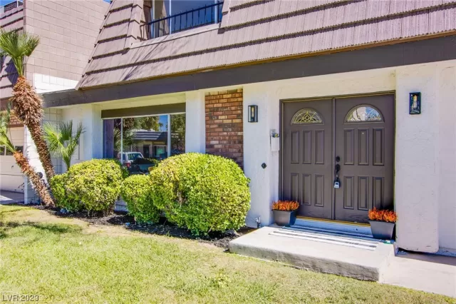 MLS: 2529699 Condo For Sale