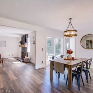 Photo #4: 2529699 Listing