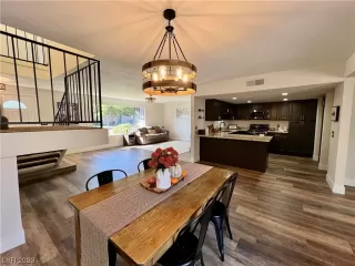 Photo #5: 2529699 Listing