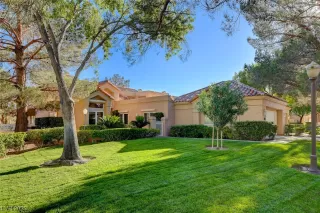 Photo #3: 2529719 Listing