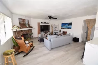 Photo #4: 2529742 Listing