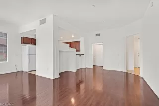 Photo #4: 2529744 Listing 