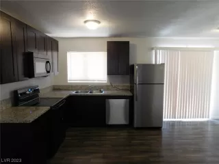 Photo #1: 2529754 Listing 