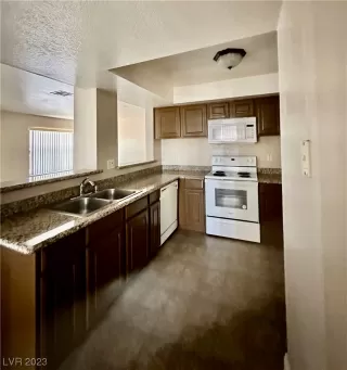 Photo #2: 2529757 Listing 