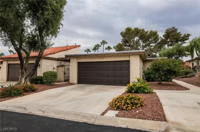 MLS: 2529800 Condo For Sale