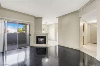 Photo #4: 2529812 Listing