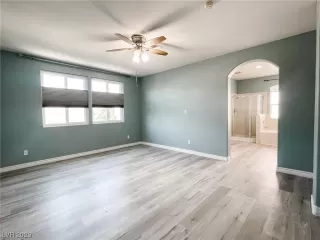 Photo #1: 2529843 Listing