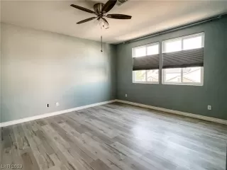 Photo #6: 2529843 Listing