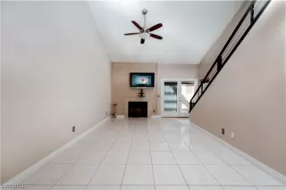 Photo #3: 2529891 Listing