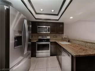 Photo #4: 2529891 Listing