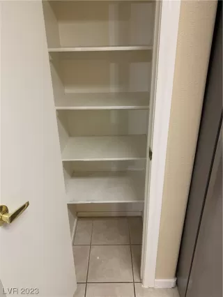 Photo #5: 2529902 Listing 