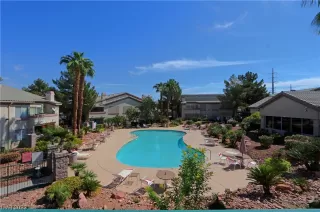 Photo #1: 2529921 Listing 