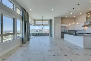 Photo #6: 2529929 Listing 