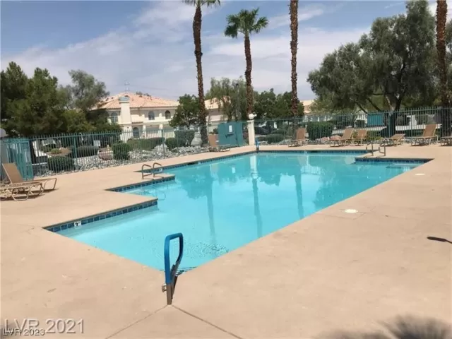 MLS: 2529952 Condo For Sale